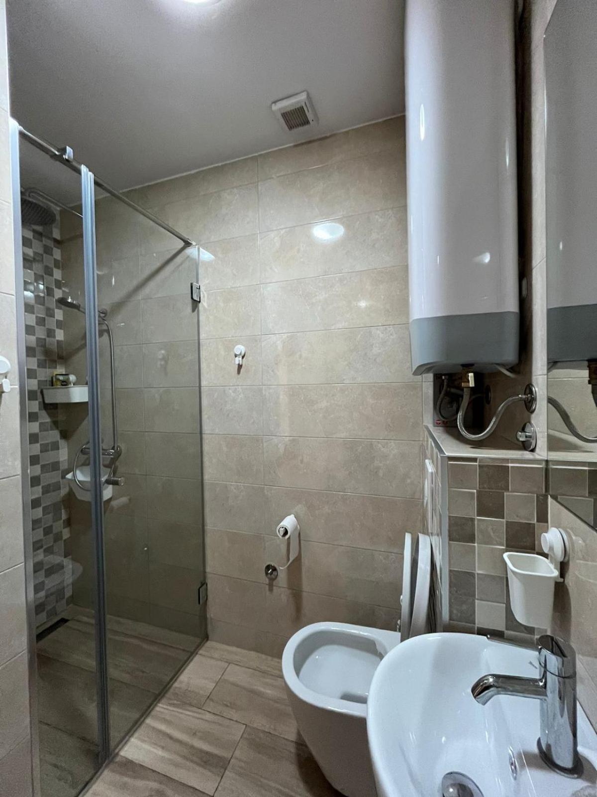 Ferienwohnung Odmor U Podgorici. Podgorica Exterior foto